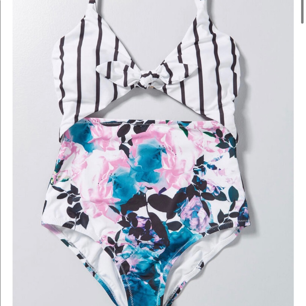 NWOT ModCloth Siena striped one piece bathing suit - Picture 4 of 12